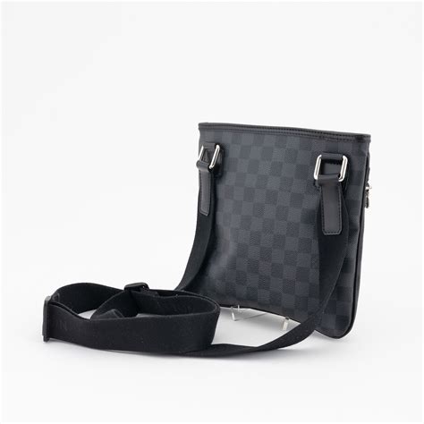 louis vuitton damier graphite thomas messenger bag|louis vuitton trio messenger.